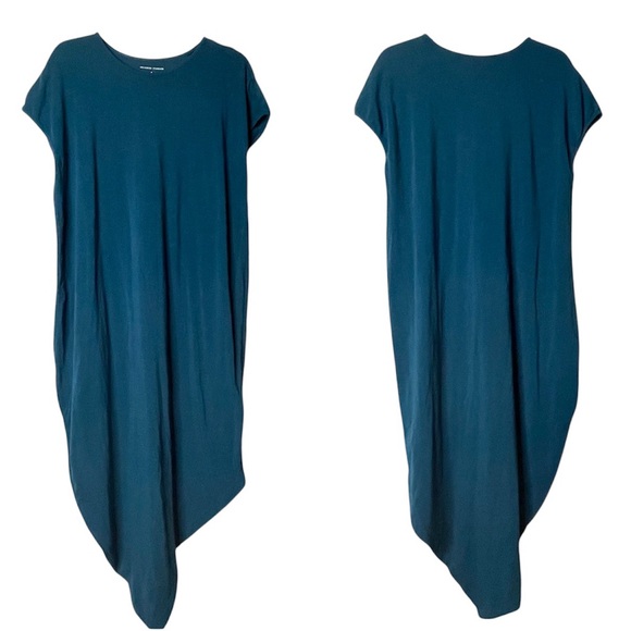 Universal Standard Size Small Iconic Geneva Dress
Deep Sea - Picture 2 of 3